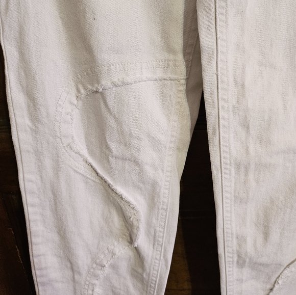 Wild Fable Super High Rise Frayed Seam Straight leg jeans White Size 00 - Picture 6 of 13